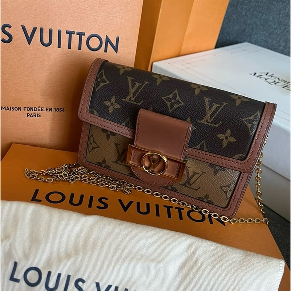 LOUIS VUITTON DAUPHINE CHAIN WALLET - Picture 5 of 5